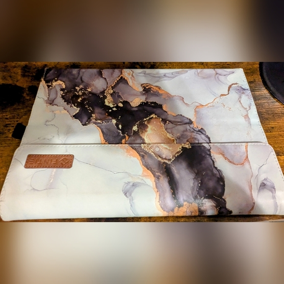 Microsoft Surface Pro 6 - Picture 4 of 7